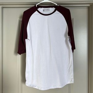 Maroon 3/4 sleeve Alphalete Shirt (Never worn)